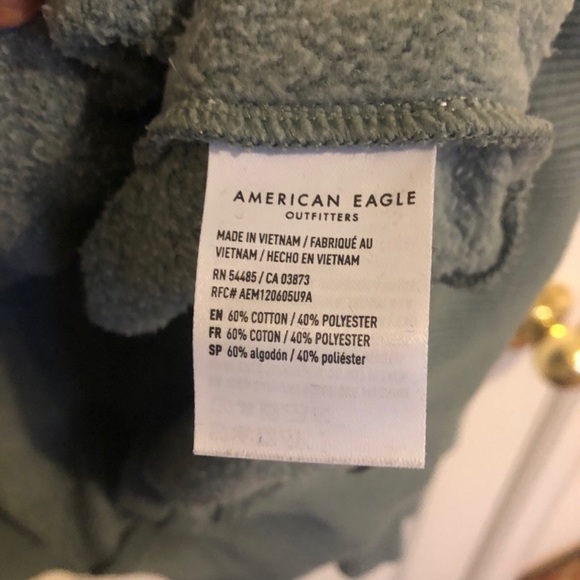 AE Colorblock Hoodie - Picture 9 of 10